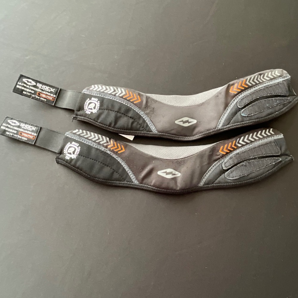 Shock Doctor Ultra Neck Guard 2.0 Youth Hockey Black SD30240 Lot of 2